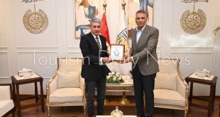 وزير السياحة ومحافظ جنوب سيناء يناقشان دعم القطاع وزيادة الحركة الوافدة