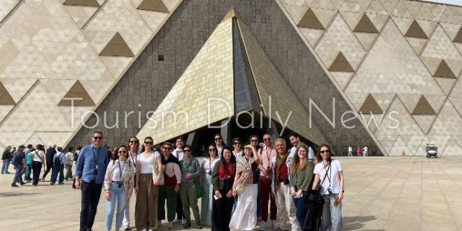 مصر تنظم جولة سياحية لمنظم الرحلات الفرنسي Intermèdes بالقاهرة والجيزة