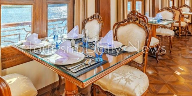 سياحة الأكابر .. المراكب النيلية بين الأقصر وأسوان رحلة فاخرة في قلب التاريخ