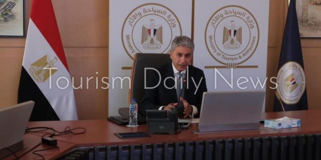 شريف فتحي وزير السياحة والآثار