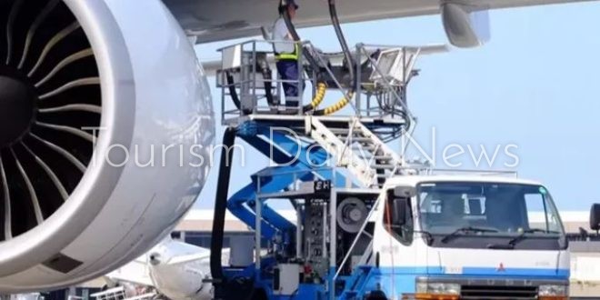 مطارات أوروبا على حافة الشلل .. أزمة وقود الطائرات تهدد صناعة السفر