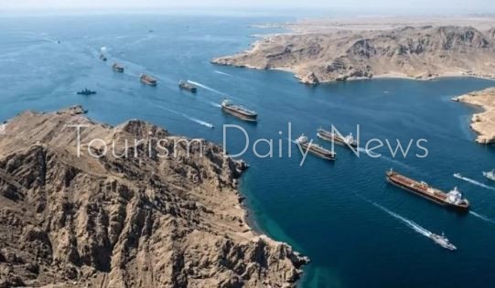 عبور 15 سفينة عبر مضيق هرمز خلال 24 ساعة في مؤشر على استمرار حركة الملاحة