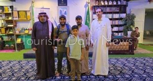 من نزوى إلى عسير .. الرحالة محمد البوسعيدي يواصل مغامرة الهيتش هايكنج