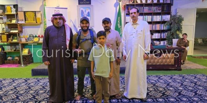 من نزوى إلى عسير .. الرحالة محمد البوسعيدي يواصل مغامرة الهيتش هايكنج