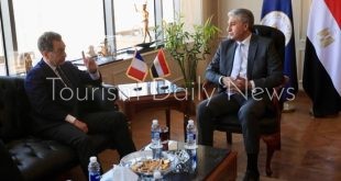 خلال لقاء شريف فتحي، وزير السياحة والآثار مع السفير إيريك شوفالييه سفير دولة فرنسا بالقاهرة