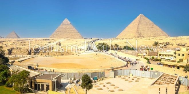 الأهرامات تواجه ضغوط .. 1.3 مليون زائر وخطة لتحويلها إلى مقصد سياحي عالمي