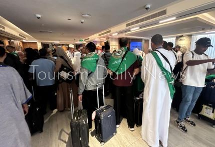 السياحة تكشف سيناريوهات التدخل لمواجهة مشاكل وصول حقائب الحجاج للفنادق