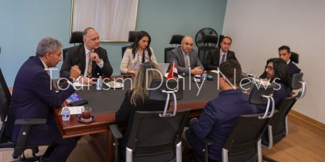 وزير السياحة يروج للعلمين والساحل الشمالي ويكشف تطوير برنامج تحفيز الطيران
