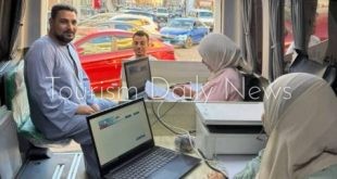 البحر الأحمر تطلق المركز التكنولوجي المتنقل بالغردقة لتسريع تراخيص المحال
