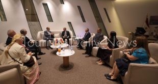 وزير السياحة والآثار يلتقي رئيس وزراء صربيا خلال زيارته الحالية لمصر