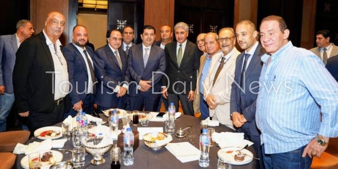 خلال لقاء وزير السياحة والآثار والتاجوري على هامش اجتماع الجمعية العمومية للاتحاد المصري للغرف السياحية