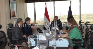 شركة سينيك الدولية تبحث فرص الاستثمار في السياحة النيلية والبحرية بمصر