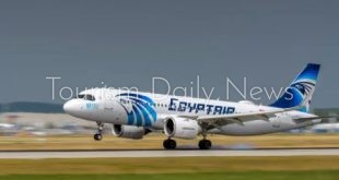 مصر للطيران تحقق في مقطع فيديو يتضمن شكوى من راكبة على إحدى رحلاتها