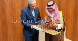 فتحي والخطيب يبحثان الربط الجوي بين المقاصد السياحية المصرية والسعودية