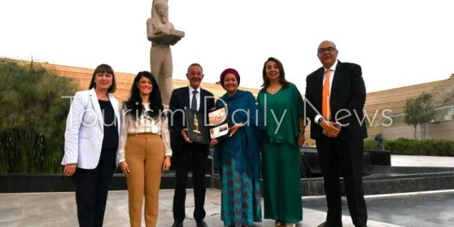 وفد رفيع المستوى من منظمة الأمم المتحدة يزور المتحف المصري الكبير