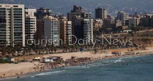 الحرب تعصف بسياحة لبنان وتبدد آمال الموسم الصيفي