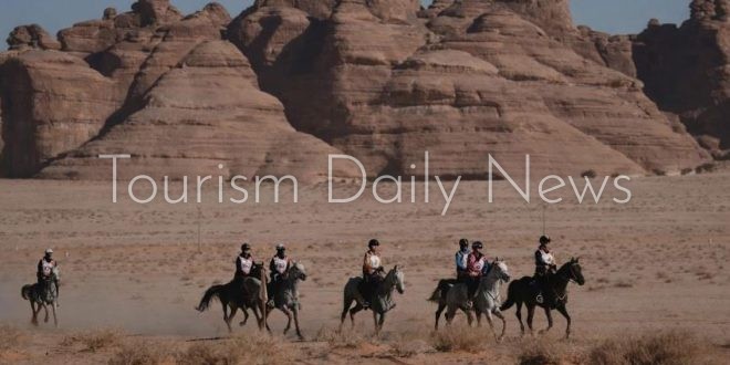 العُلا عاصمة لسياحة الفروسية وتقدم تجربة عالمية بين التاريخ والطبيعة