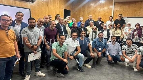 ميناء القاهرة الجوي يعزز سلامة الطيران بتدريب للحماية من مخاطر الطيور