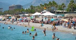23 شاطئًا مجانيًا يعززون جاذبية تركيا ويعيدون رسم خريطة السياحة الشاطئية