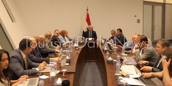 وزير السياحة والآثار يترأس اجتماع مجلس إدارة هيئة المتحف المصري الكبير