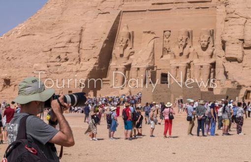 مصر تستعد لموسم سياحي جديد بخطة تحفيز للطيران وأجندة فعاليات عالمية