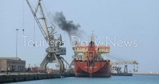 تهديدات باب المندب تعيد اضطراب الملاحة العربية ومخاوف على التجارة والطاقة