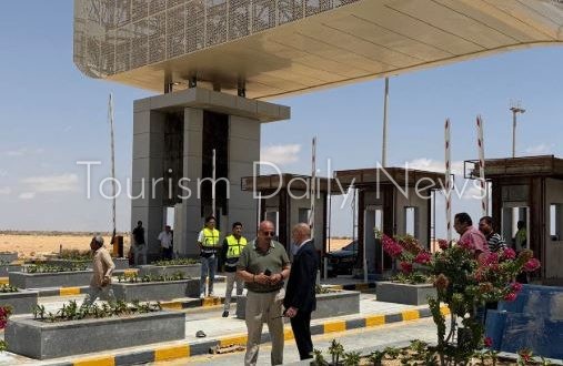 مطار العلمين يرفع جاهزيته لاستضافة أكبر حدث للطيران يدعم السياحة الدولية