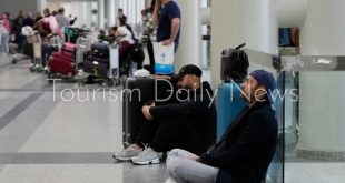 التصعيد بين إيران وإسرائيل يشل حركة الطيران ويكبد القطاع مئات الملايين