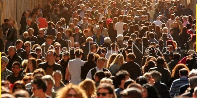 دراسة تدعو لخفض سكان العالم .. كيف ينعكس ذلك على مستقبل السياحة والسفر؟