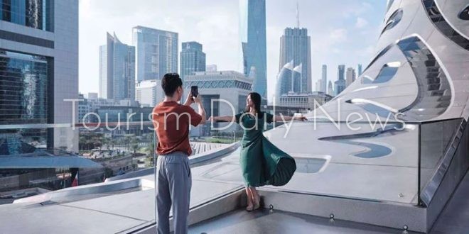السائح الصيني يعود للشرق الأوسط.. هل تستعد الفنادق لاقتناص الموجة الجديدة؟