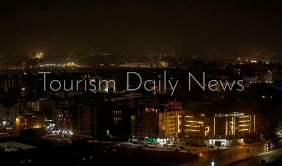 زيادة أسعار الكهرباء ترفع تكاليف السياحة والفنادق في مصر