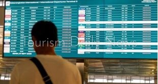 مطار جاكرتا يستعيد حركة الطيران تدريجيًا ورماد أناك كراكاتاو يربك السفر