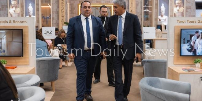 فتحي يلتقي الوزير القبرصي لبحث التعاون السياحي ودفع الحركة الوافدة