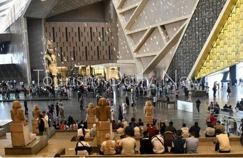 4 ملايين زائر للمتحف الكبير .. كنوز الفراعنة تعزز الاستثمار السياحي