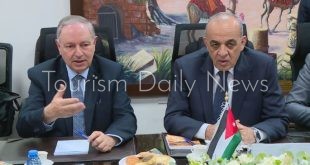 وزير السياحة والآثار. عماد حجازين. مع وزير السياحة والآثار الفلسطيني هاني الحايك