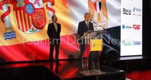 نيابةً عن رئيس الوزراء .. فتحي يشارك في الاحتفال بالعيد الوطني لإسبانيا