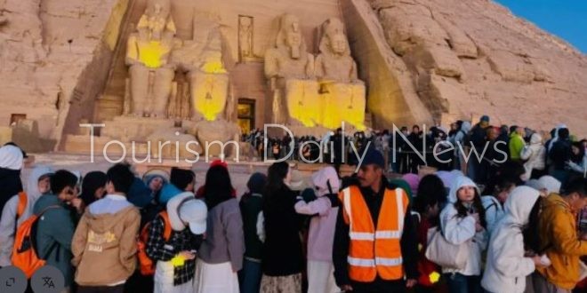 ظاهرة تعامد الشمس بأبوسمبل تنعش حركة السفر والحجوزات الفندقية بأسوان