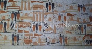 تماثيل خشبية وأدوات طبية نادرة بجبانة مرنرع واكتشافات تثري السياحة الأثرية