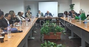 أعداد المتقدمين للحج السياحي يكشف فجوة بين حجم الطلب والتأشيرات المتاحة