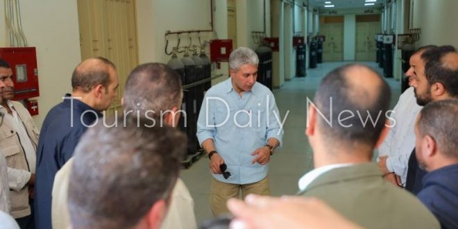 وزير السياحة يتفقد مقبرتي نفروكاهاي والملكة نبت خلال زيارته لمنطقة سقارة