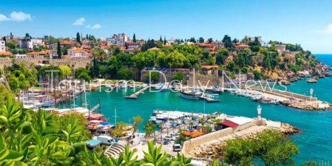 6893 مشاركًا ينعشون سياحة المؤتمرات في أنطاليا مع انطلاق مؤتمر الفضاء