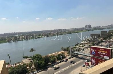 ابتزاز سائح أمام فندق بمصر القديمة.. وتساؤلات حول ضبط الخدمات السياحية