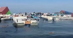 غرق سفينة عطور وهواتف آيفون بهرمز يشعل مخاوف الشحن ويهدد السفر والسياحة