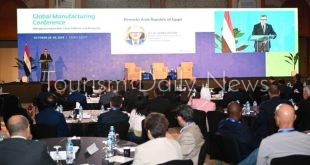 مصر تراهن على التصنيع والسياحة لجذب الاستثمارات حتى 2030 بتمويل مبتكر